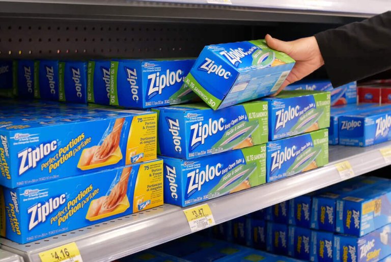 Can you microwave Ziploc Containers? (Risky or Not Answered)